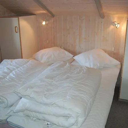 Lovely In Romo With Sauna 펜션